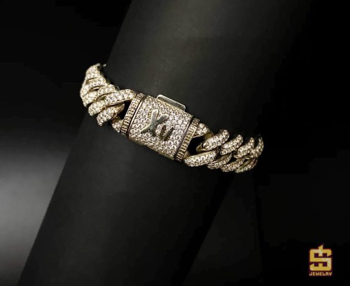 “Xu” Cuban Dome Bracelet 13mm 