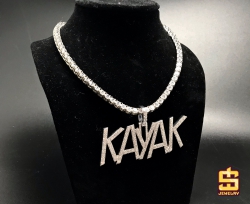 Mặt dây chuyền “KAYAK”