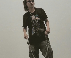 Mặt dây chuyền Baguette “TOD Records” 